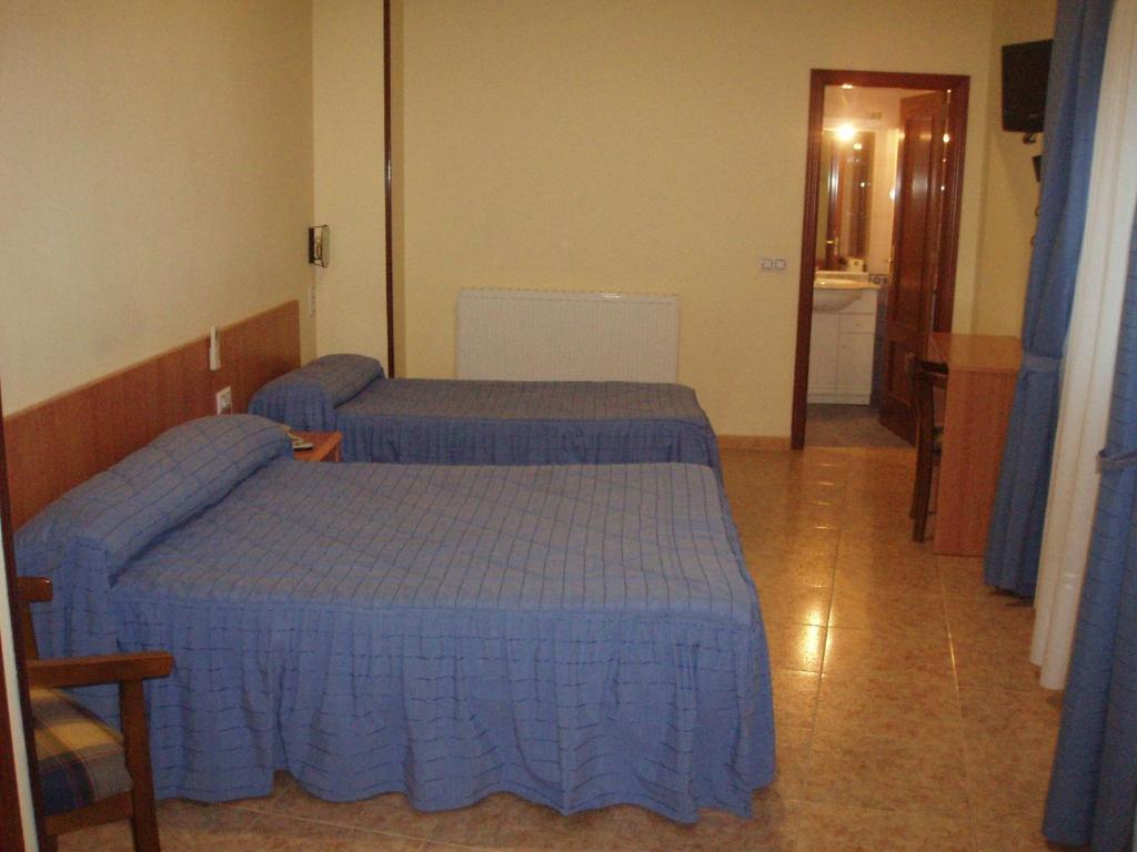 Hotel Los Hermanos Ocana  Bilik gambar
