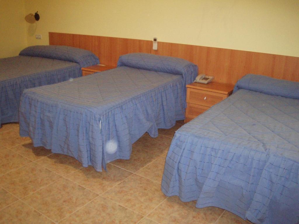 Hotel Los Hermanos Ocana  Bilik gambar
