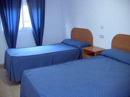 Hotel Los Hermanos Ocana  Bilik gambar